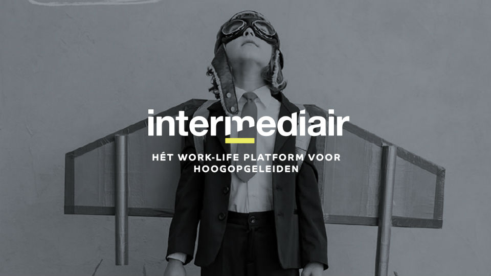 Nieuwe identiteit voor Intermediair door Greenberry