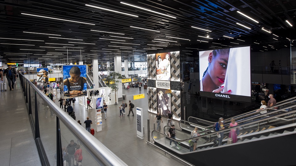[branded content] Advertenties die opvallen: Creatieve invalshoeken op ‘Hollands Times Square’