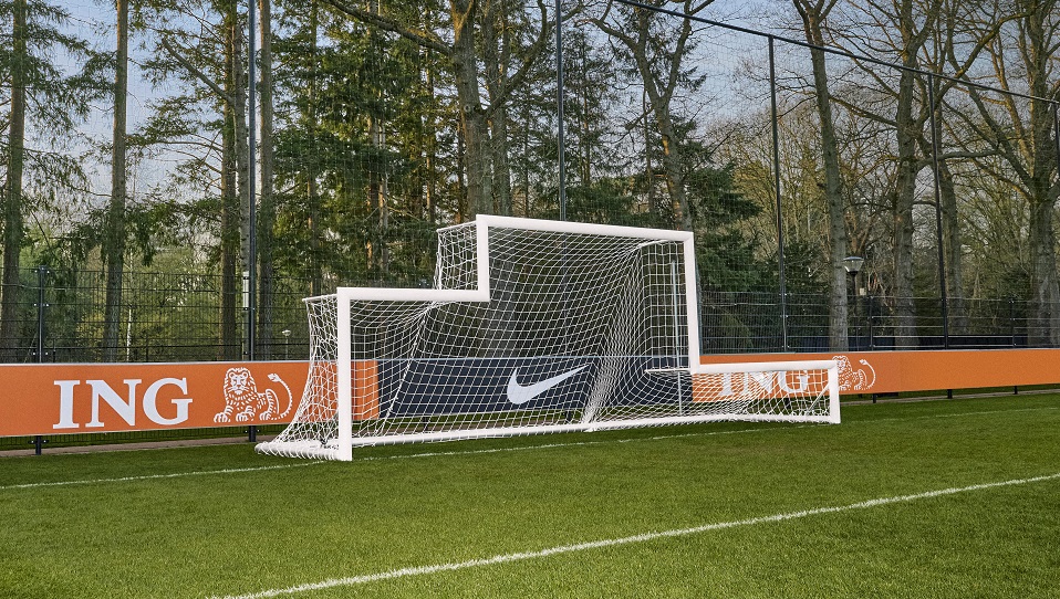 ING lanceert campagne tegen ongelijkheid in de voetbalwereld