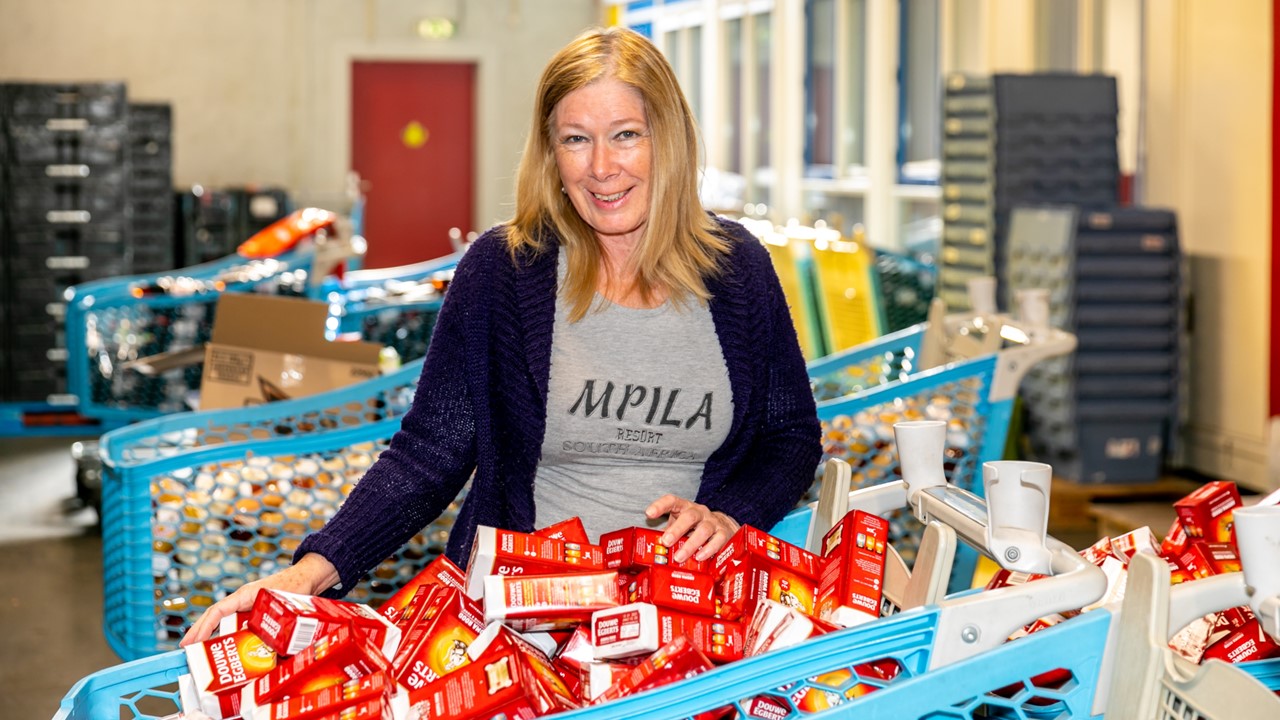 Inzamelingsactie Albert Heijn En Voedselbank | MarketingTribune Food En ...