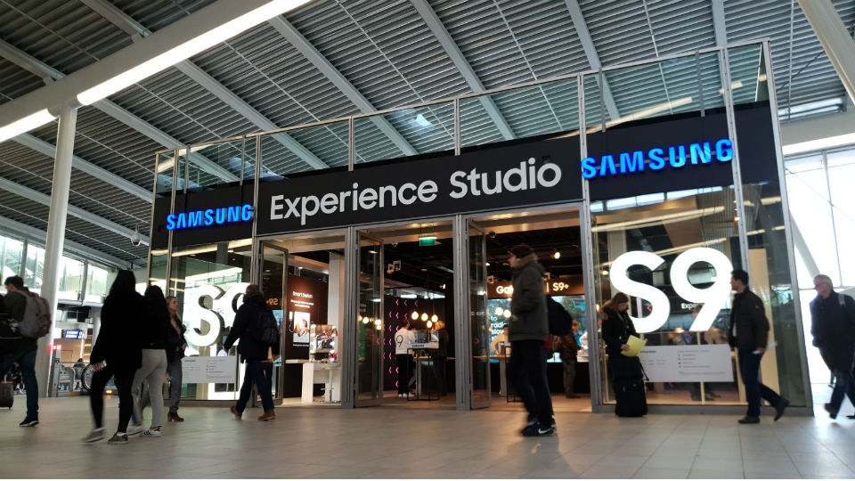 samsung galaxy experience store