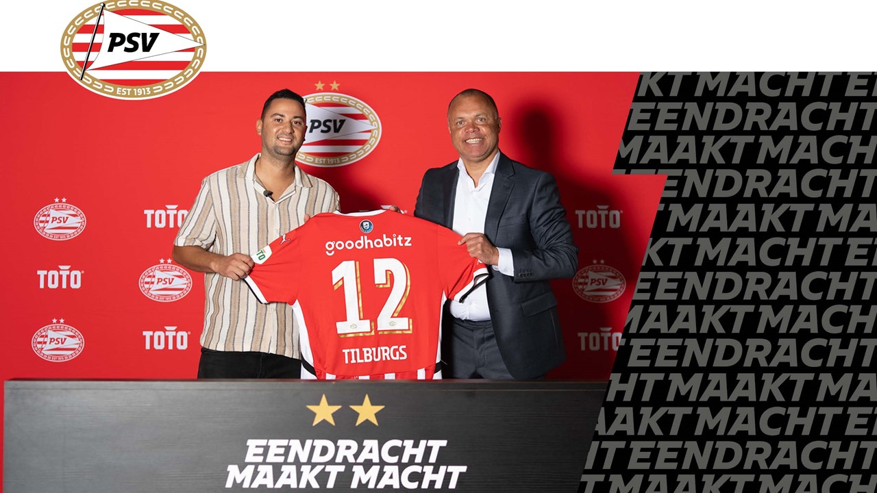 PSV en Toto promoveren fan tot speler