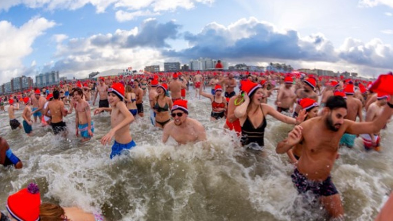 Jaarlijkse Unox Nieuwjaarsduik afgelast vanwege slecht weer 